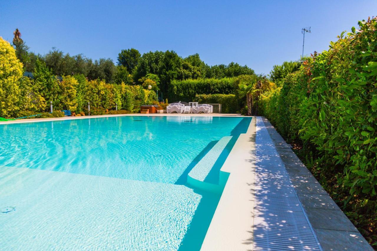 Camping Porto Srl Moniga del Garda Екстер'єр фото